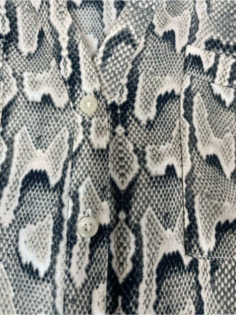 Express Portofino Snake Print Blouse Button Front Career Top S Minimalist Chic - Picture 8 of 16